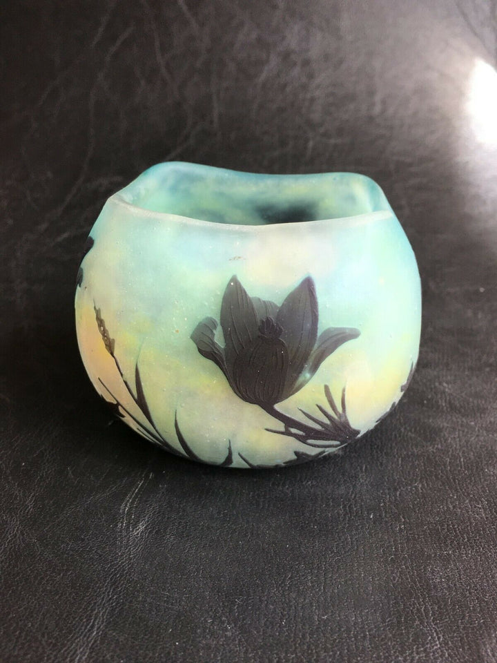 ドーム兄弟（ドームナンシー）リンドウの花の器型花瓶