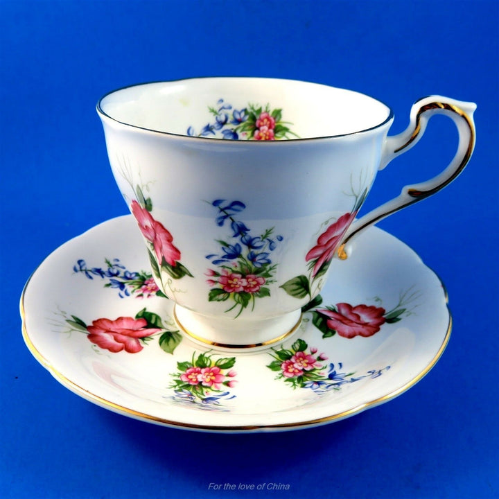 パラゴン　美しいスイートピー＆ブル―フラワーブーケ　カップ&ソーサー