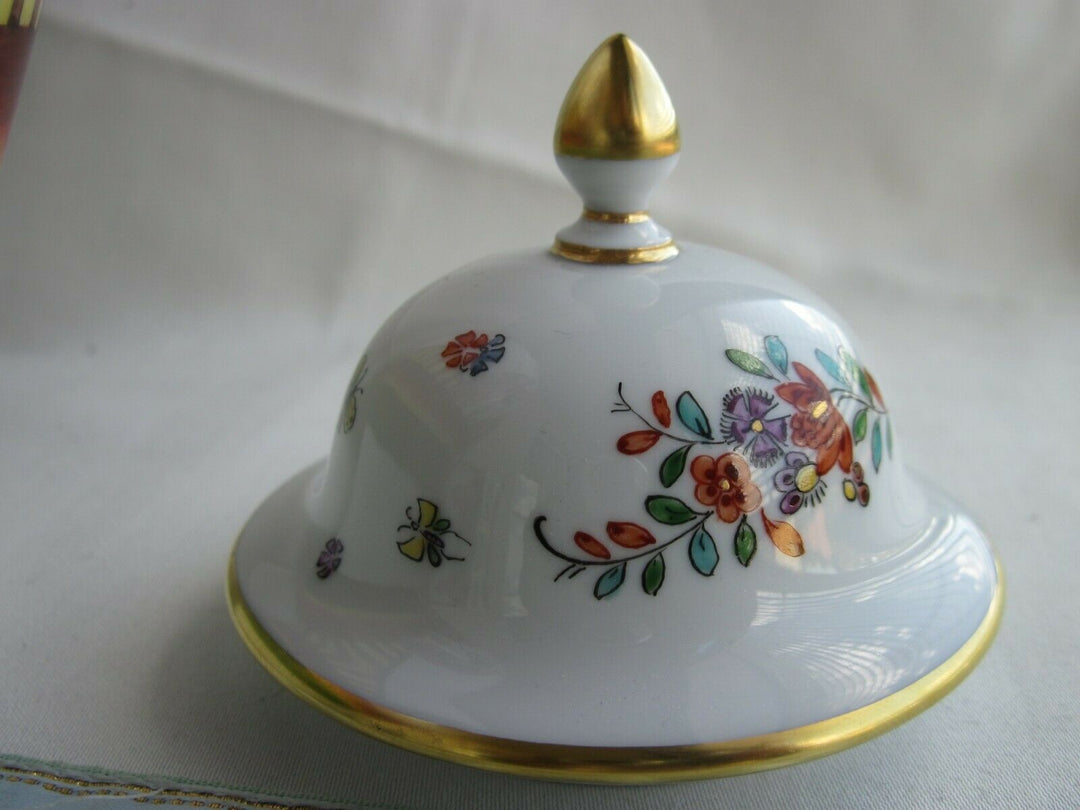 Schöne große Meissen Deckel-Vase mit Chinoiserie und Gold