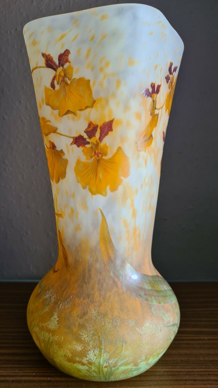 ドーム兄弟　蘭の花の瓶花