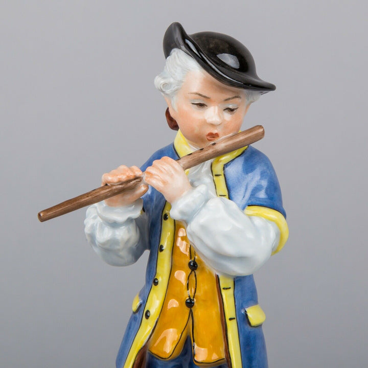 ヘレンド　フィギュリン　フルートを吹く少年　