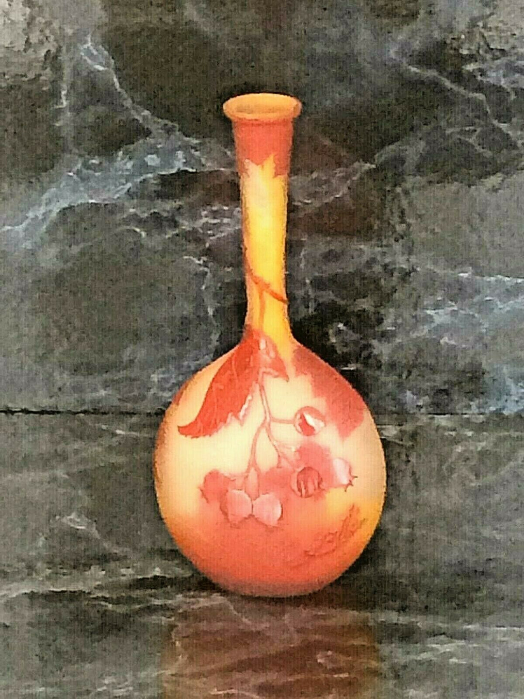 VASE ART NOUVEAU - signé Gallé à l'étoile - soliflore en verre multicouche