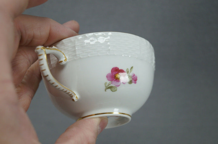 KPM Berlin Hand Painted Dresden Floral Butterfly & Gold Tea Cup & Saucer C