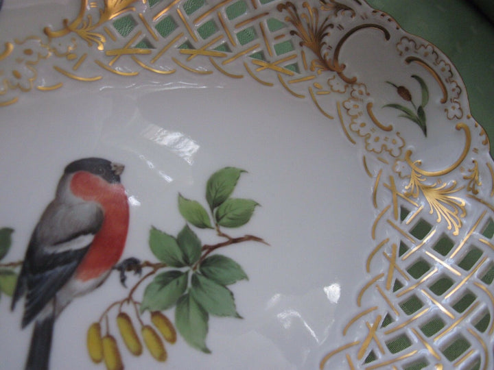 Schöne Meissen Korb-Schale mit Vogel-Dekor, Insekten und Gold