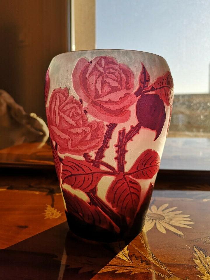 MULLER FRÈRES LUNÉVILLE - Vase aux roses circa 1925 - (DAUM GALLÉ) - NO COPY