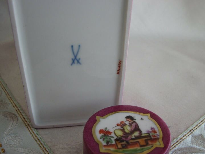 Schöne Meissen Teedose mit vielen Indischen Blumen und Chinoiserie