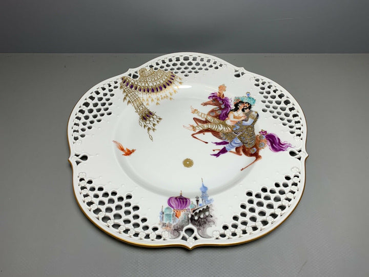 MEISSEN DURCHBRUCH TELLER 1001 NACHT LIEBESPAAR AUF PFERD TOP ZUSTAND D:29cm