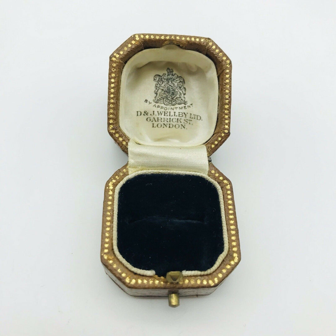 ANTIQUE/VINTAGE RING BOX JEWELLERY DISPLAY JEWELRY PRESENTATION CASE D&J WELLBY