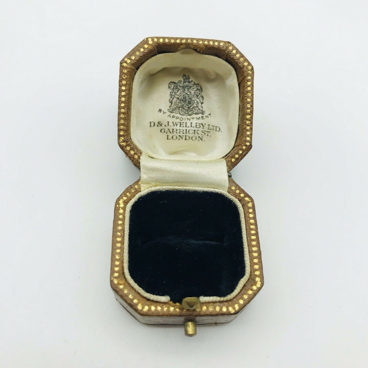 ANTIQUE/VINTAGE RING BOX JEWELLERY DISPLAY JEWELRY PRESENTATION CASE D&J WELLBY