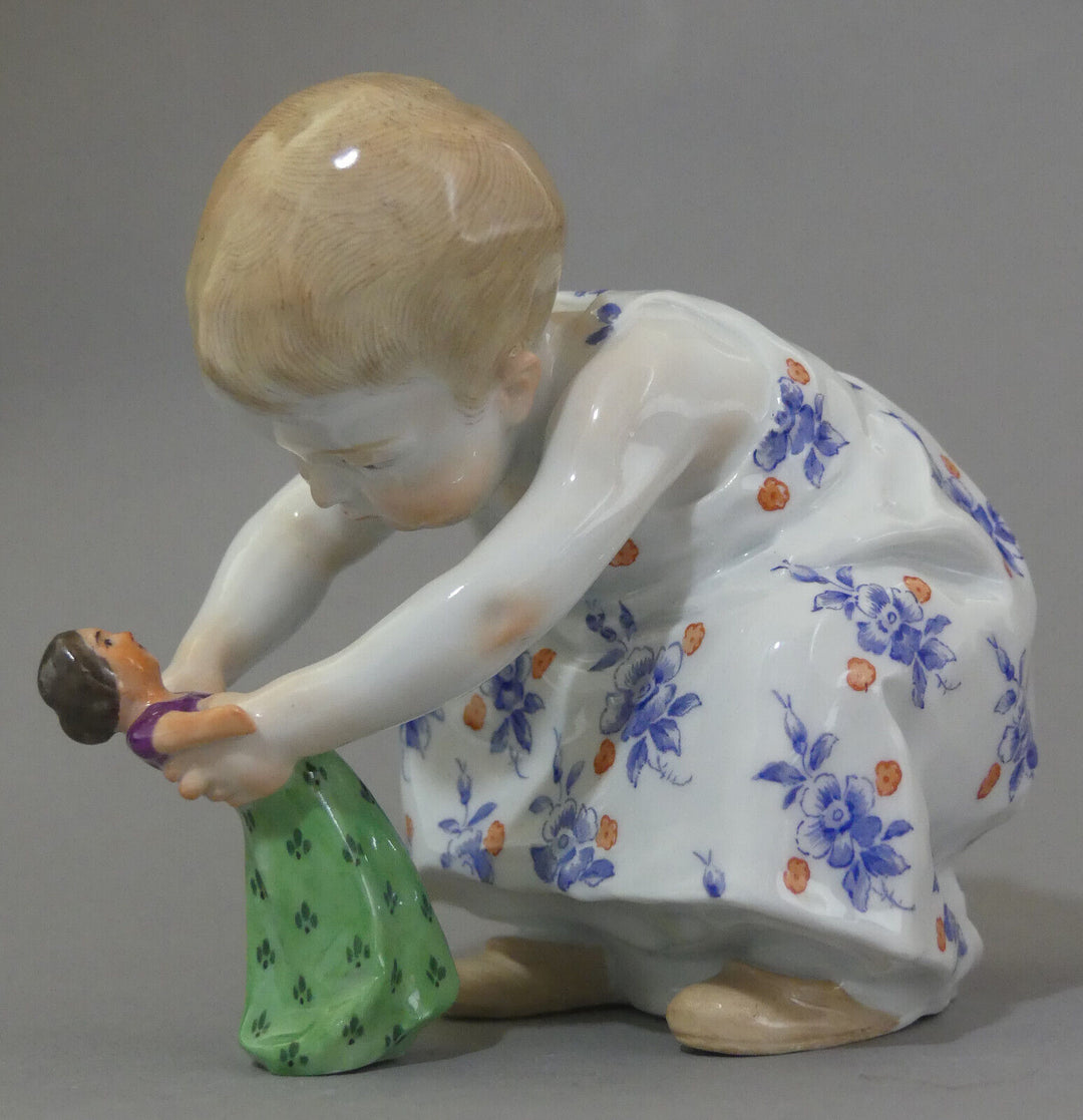 ⚔ Meissen Figur W 117 Hentschelkind Mädchen mit Puppe TOP v.1924 1.Wahl H.11cm