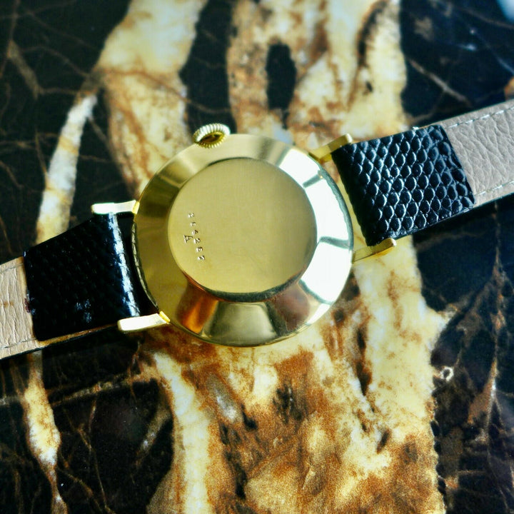 ジャガー　ルクルト　美しいヴィンテージ男性用腕時計　1940年代製　オーバーサイズ(36ｍｍ)　18K