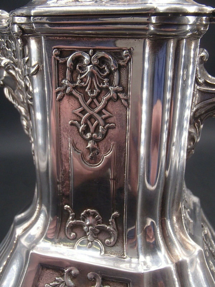 PUIFORCAT RARE CAFETIERE EN ARGENT MASSIF POINCON MINERVE 1 ER TITRE MASCARON
