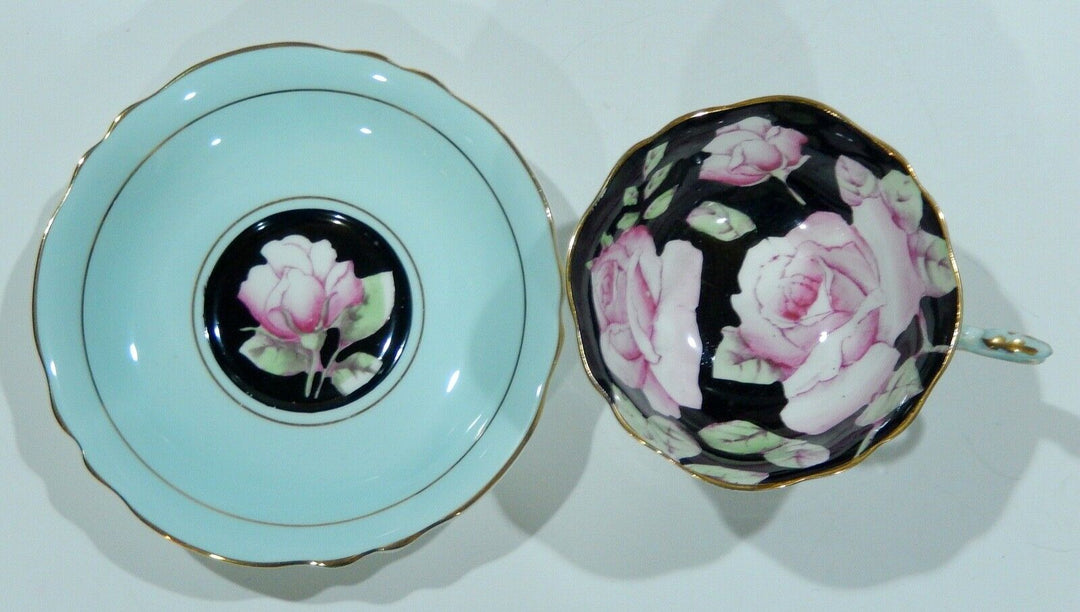 パラゴン　黒地に大輪のピンクローズのカップ＆ソーサー