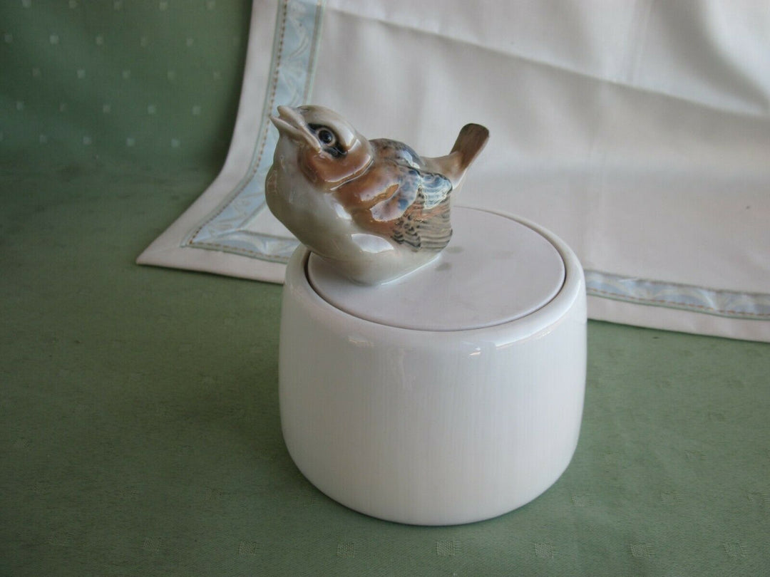 Schöne Meissen Dose mit Spatz, Ivar Tillberg 1914