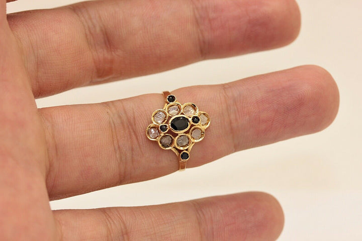 アンティーク ヴィクトリアン 18K ローズカットダイヤモンドとサファイアのナヴェットリング