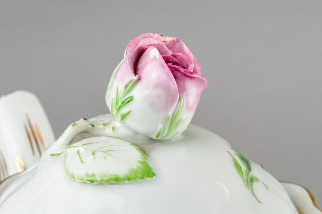 マイセン(Meissen)　バロック　ポット　ピンクローズ　金縁　ファイファー期