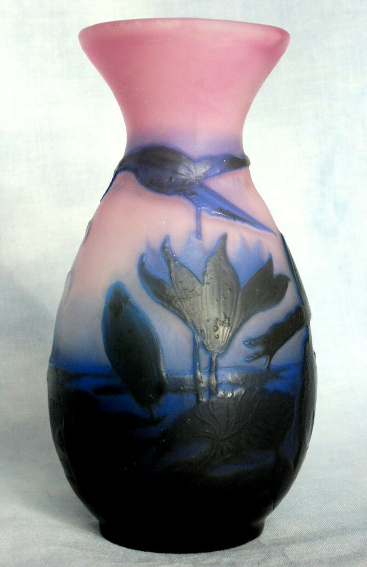 Joli vase Galle aux nenuphars, belles couleurs, parfait , era Daum 1900