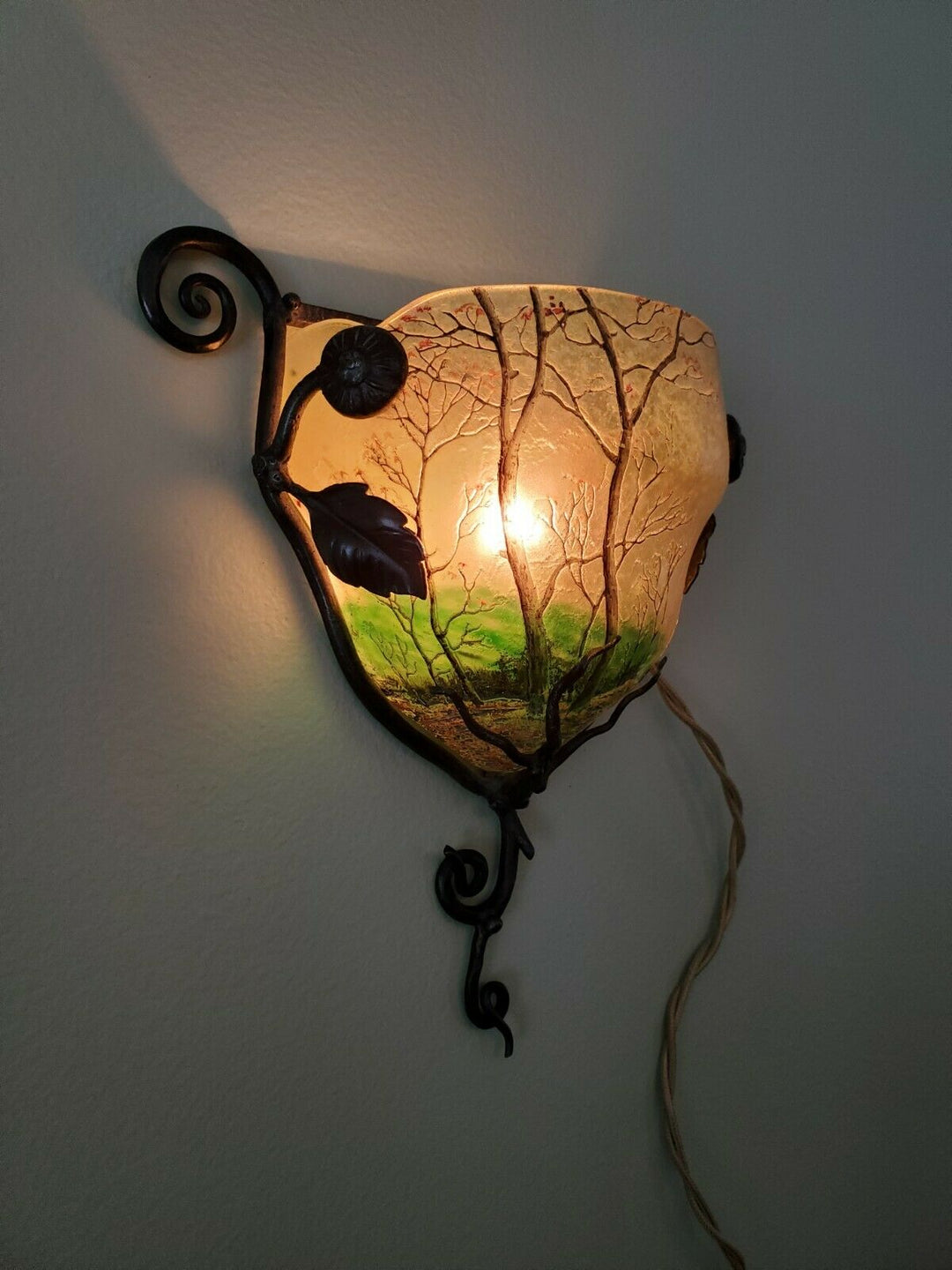 ドーム兄弟(DAUM NANCY)　春の風景の壁取り付けタイプの燭台（ウォールランプ）