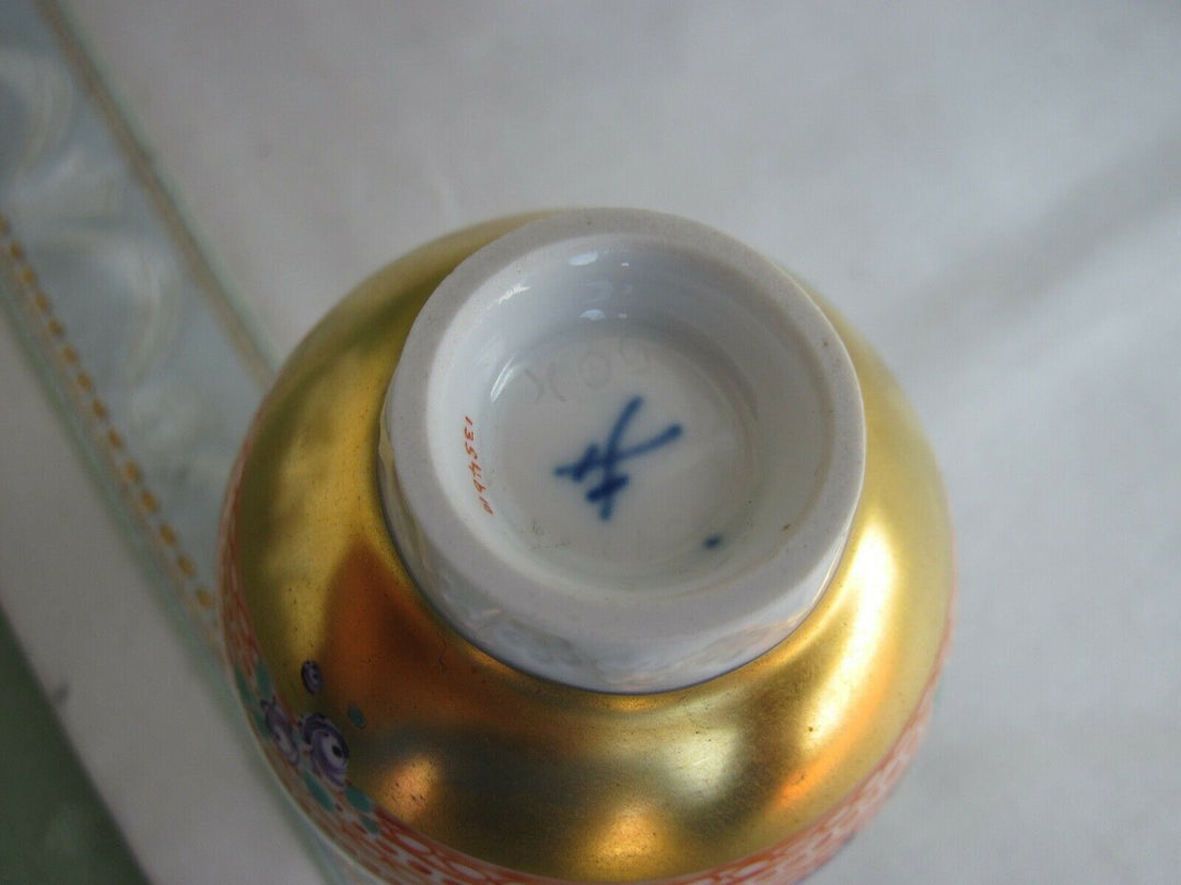 Schöne Meissen Tisch-Vase in Dekor 1001 Nacht