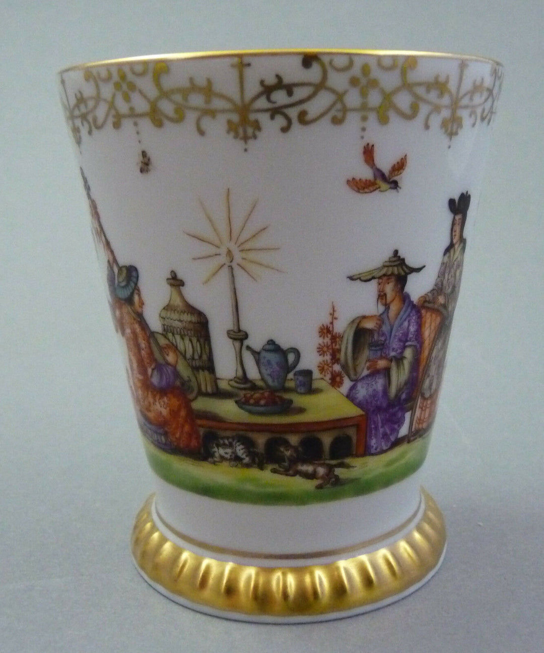 Becher Chinoserien = Höroldt Dekor 286793 = Chinesen + Tiere Meissen 1.Wahl TOP