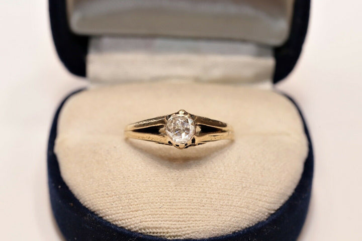 アンティーク 18K ナチュラルローズカットダイヤモンドのソリテールリング