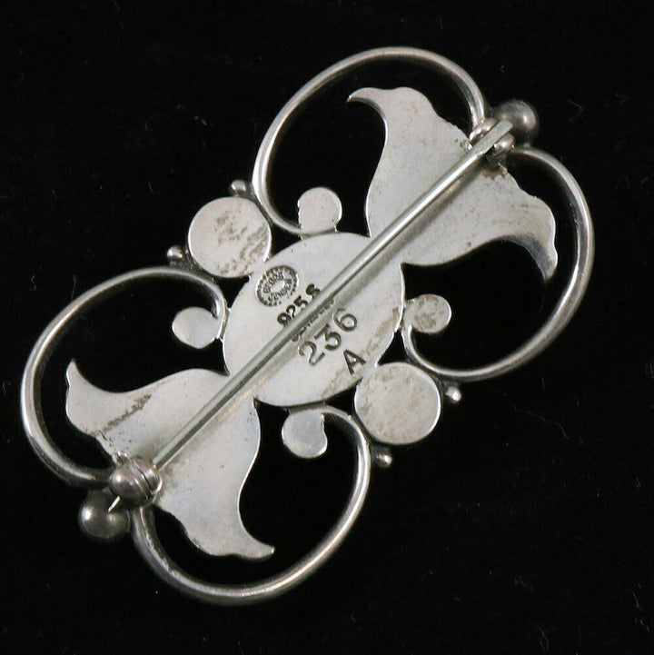 ジョージジェンセン　スターリングシルバー　コーラルのブローチ　#236A