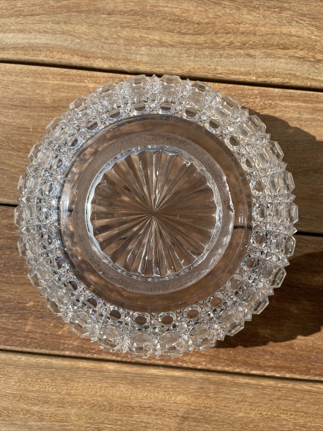 saladier baccarat Christal Motif Pointe de Diamant. Bordure Argent