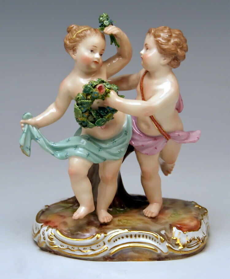 マイセン人形「2人の踊る智天使（2人の天使）」モデル番号2996 1850