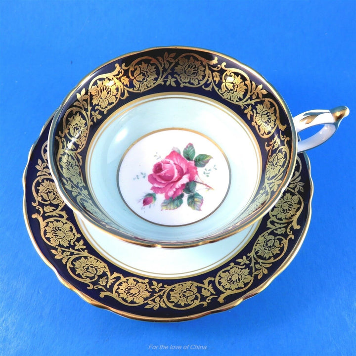 パラゴン　コバルトの縁取りとローズの模様のカップ&ソーサー