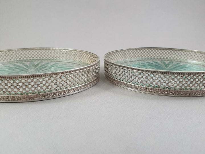 Puiforcat Paire de dessous de bouteille en verre et argent massif Minerve