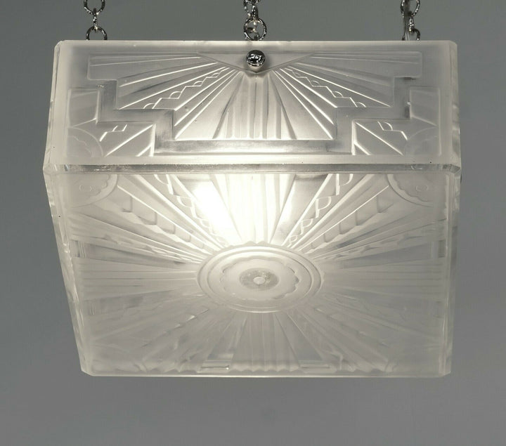 HETTIER & VINCENT : FRENCH ART DECO CHANDELIER Hanots pendant