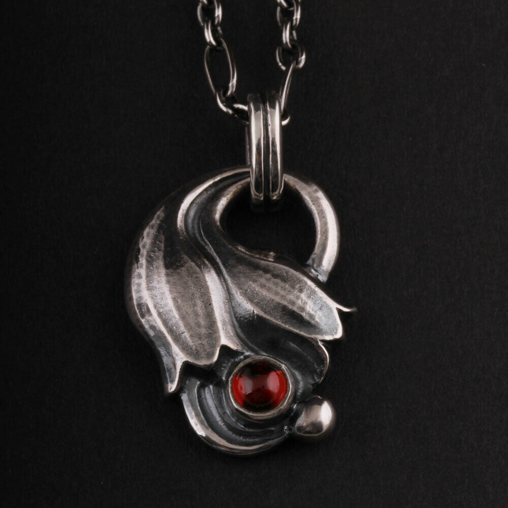 GEORG JENSEN Sterling Pendant of the Year 1999 / 2019, Silver. Rhodolite Garnet.