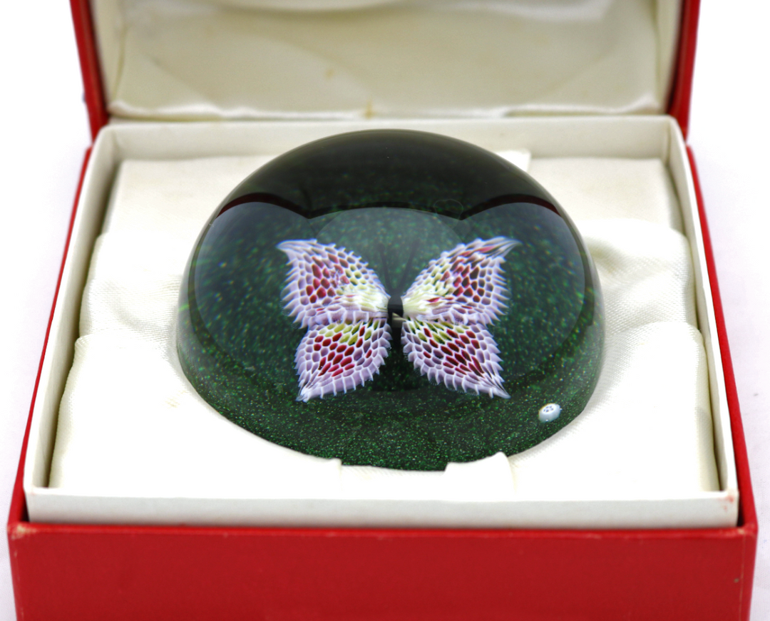 Captivating BACCARAT Pink BUTTERFLY Glass PAPERWEIGHT