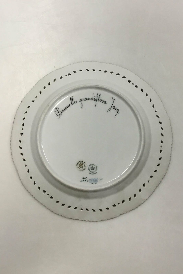 Royal Copenhagen Flora Danica plate with openwork edge No 20/3553