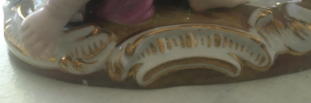 マイセン人形/フィギュリン　チョコレート職人の天使 四大元素シリーズ『火の寓意』ヨハン・ヨアヒム・ケンドラー原型作（1860年ころ）