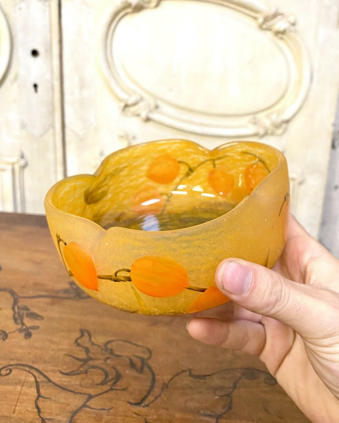 Daum nancy - Coupe Polylobée A Decor De Fruits, Pate De Verre Art Nouveau