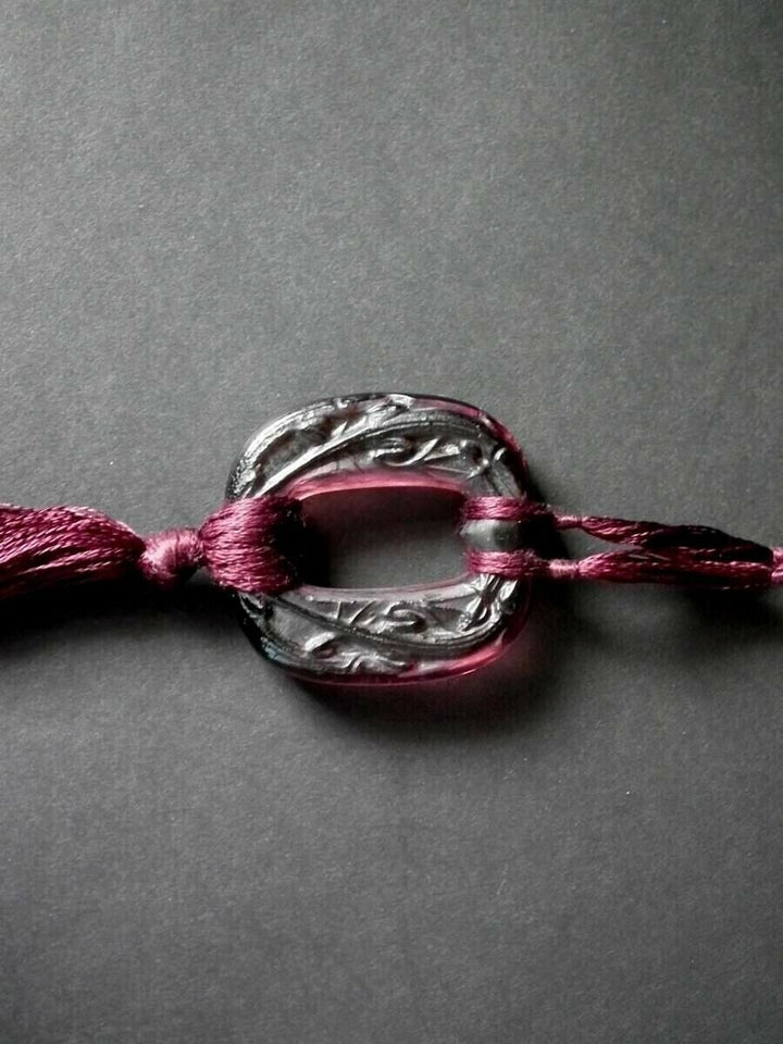 Rene Lalique Plum Glass 'Lezards' Pendant