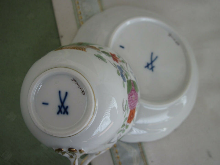 Schöne Meissen Moccatasse mit Indischen Blumen, Garbenmuster