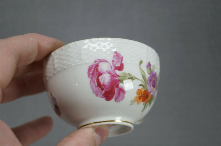 KPM Berlin Hand Painted Dresden Floral Butterfly & Gold Tea Cup & Saucer C