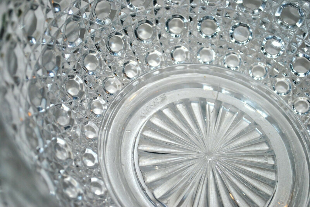 BACCARAT Grande coupe Saladier Diamants Pierreries en cristal moulé signé 23x11