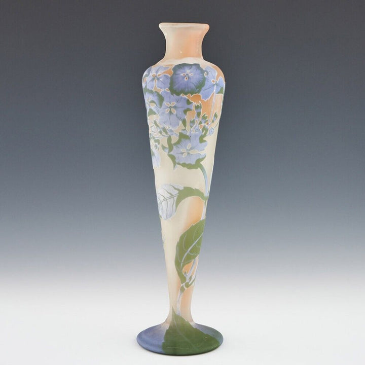 エミールガレ　紫陽花の花の幻想的な花瓶（スターガレ時代の作品）