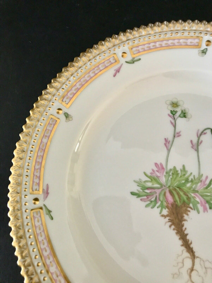 Royal Copenhagen FLORA DANICA Porcelain 7 1/2" Salad Plate #3573