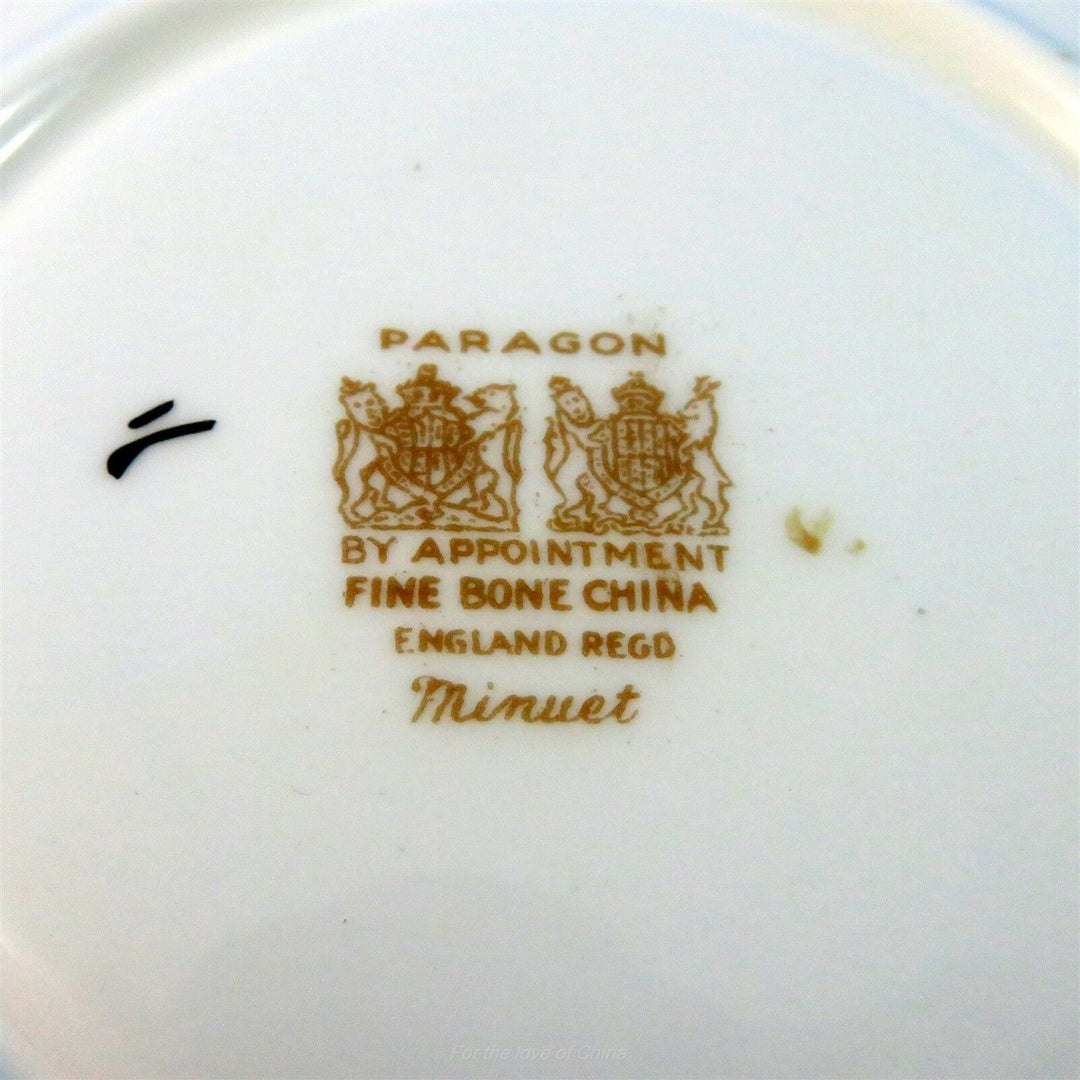 パラゴン　美しい刺繍模様のメヌエットカップ&ソーサー