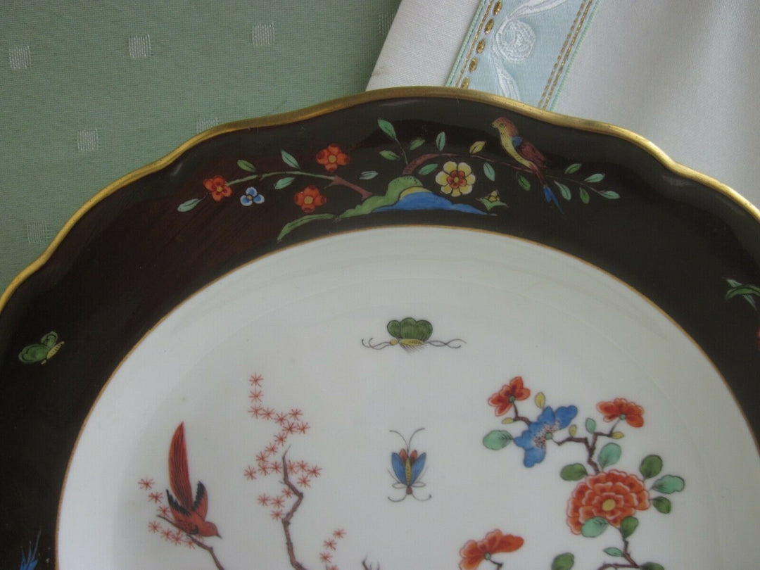 Schöner Meissen Teller mit vielen Indischen Blumen, Kakiemon Malerei
