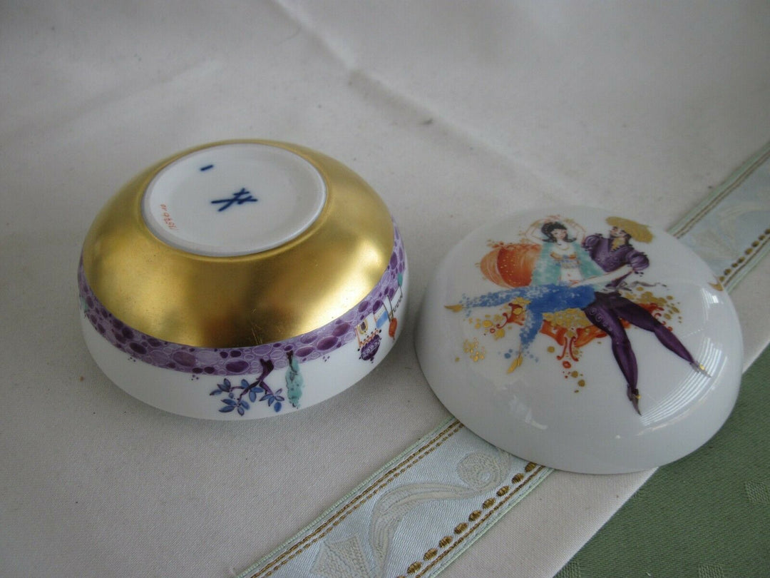 Schöne Meissen Schmuck-Dose in Dekor 1001 Nacht