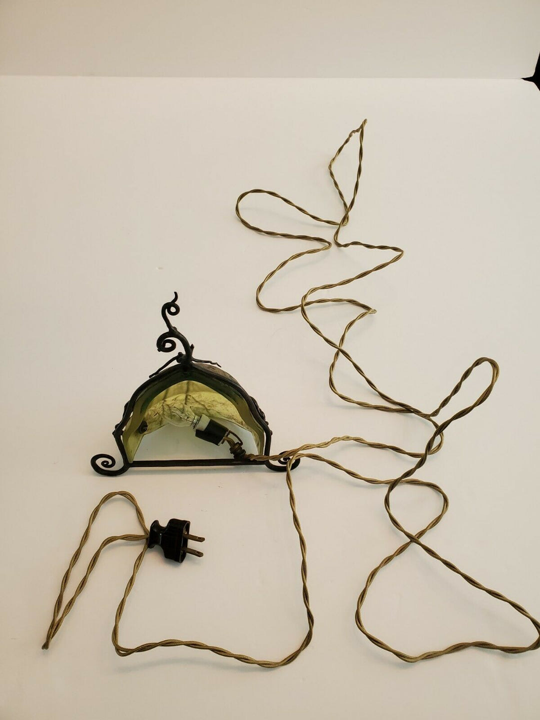 ドーム兄弟(DAUM NANCY)　春の風景の壁取り付けタイプの燭台（ウォールランプ）