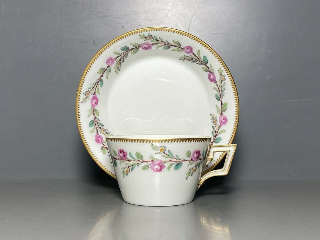 KPM BERLIN GEDECK TASSE UT BLUMEN ROSEN GOLD FLEURS EN TERRASSE? 1.WAHL UM 1780
