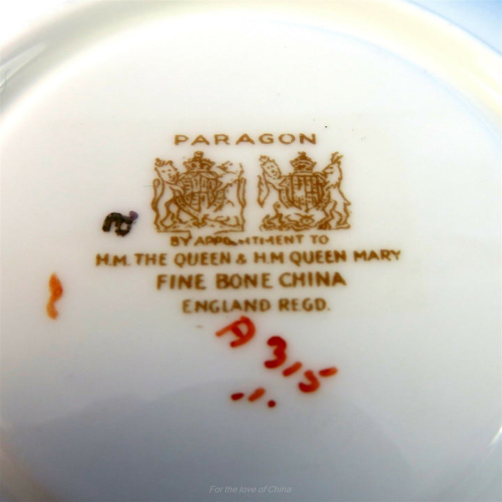 一凛咲とゴールドモチーフ&コバルトボーダー　　カップ&ソーサー