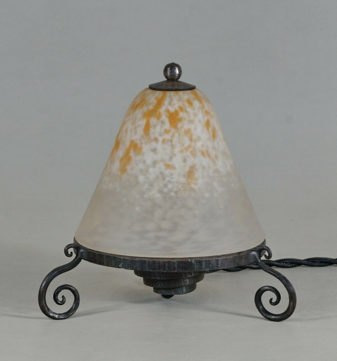 シュナイダー兄弟　小さなアールデコランプ　フランス製　錬鉄製　1925年　1930年