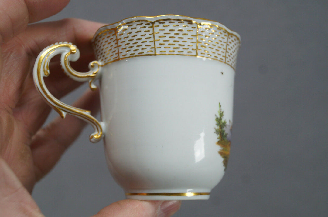 Meissen Hand Painted Courting Couple Boats Castle & Gold Chocolate Cup C. 1740
